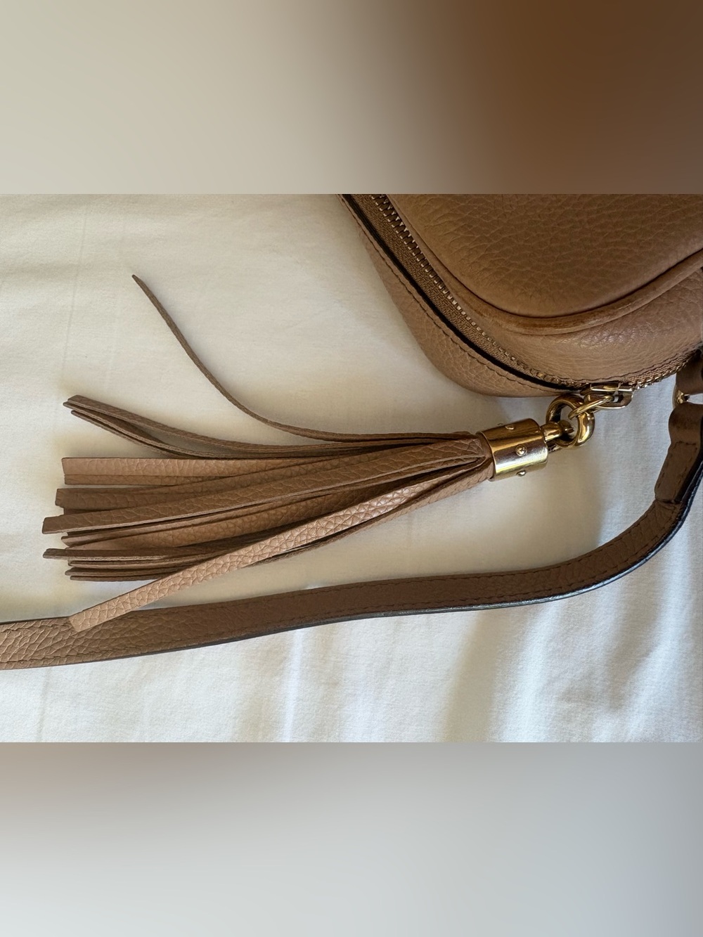Gucci Soho Disco Pebbled Leather Crossbody Bag Beige Tassel - Picture 6 of 10